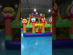 ผ้าใบกระจกน้ํากระจกน้ํากระจกน้ํา กระจกน้ําปราสาท