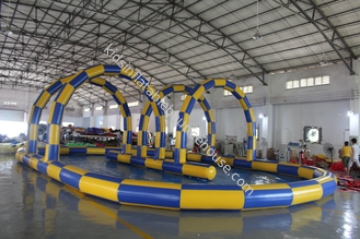 วัสดุปิดผนึกขนาดใหญ่ Long Inflatable Race Track สำหรับเกม Karting กลางแจ้ง เกมกีฬาทำให้พองที่น่าสนใจ